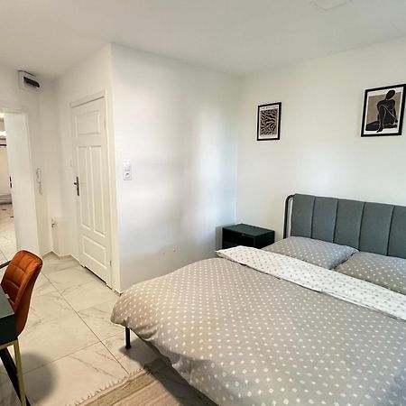 Moveen! Wynajem Apartamentow We Wroclawiu! 10 Minut Od Centrum Bagian luar foto