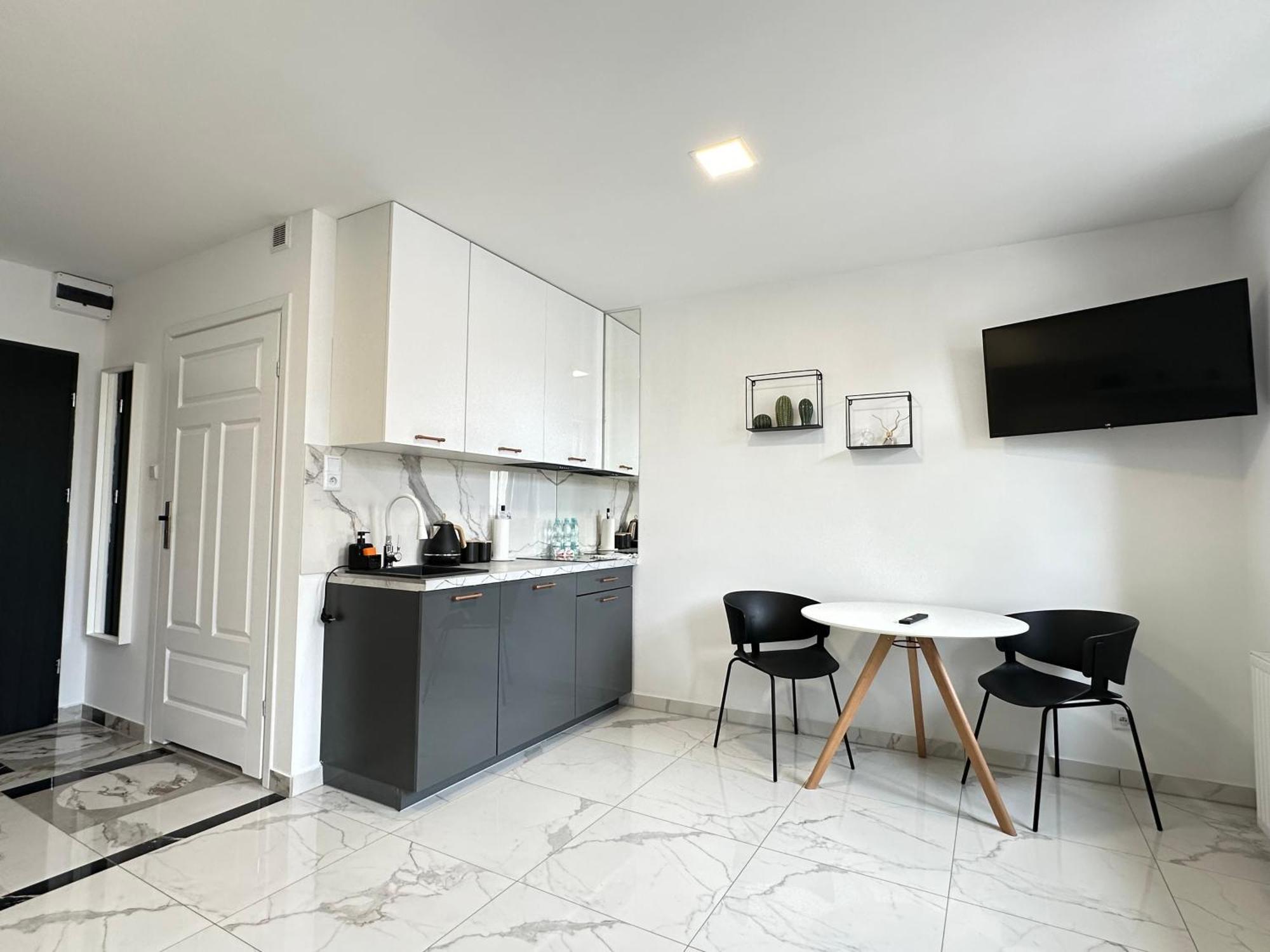Moveen! Wynajem Apartamentow We Wroclawiu! 10 Minut Od Centrum Bagian luar foto